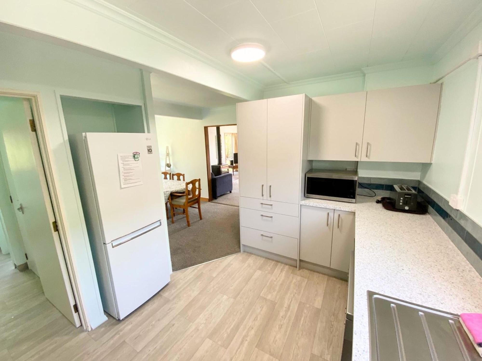 Вилла Coastal Charm In Patons Rock Rangihaeata Экстерьер фото